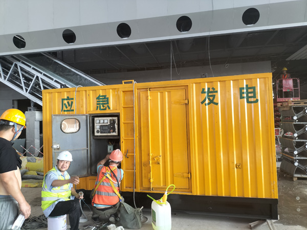 汉源怎样判断空气滤清器是否需要更换？
